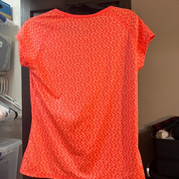 Champion C9 activewear tshirt - Picture 2 of 4